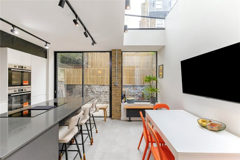 Southolm Street, London, SW11