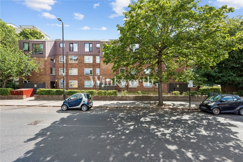 Taylor Close, London, United Kingdom, N17