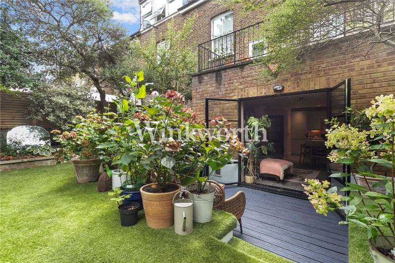Finsbury Park Road, London, N4