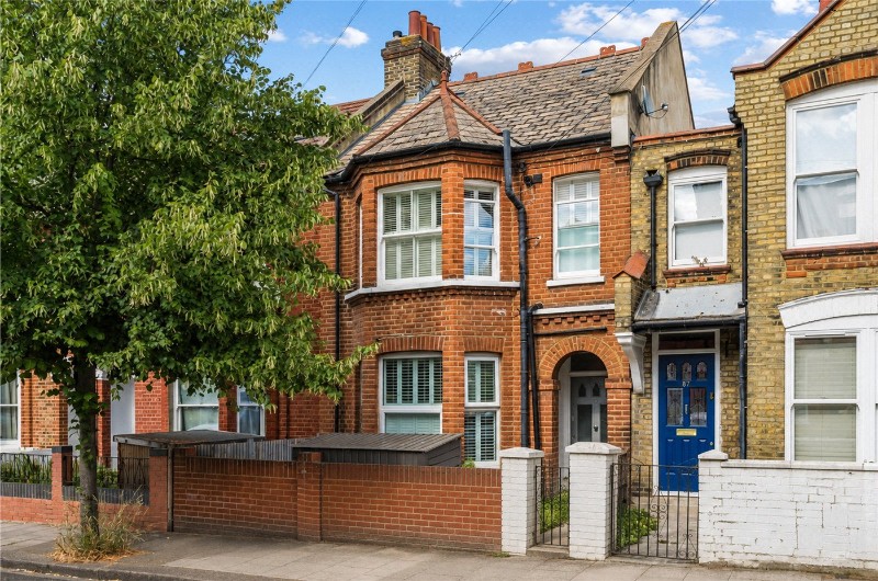 Mantilla Road, London, SW17
