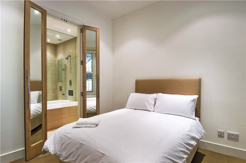 Bramham Gardens, London, SW5