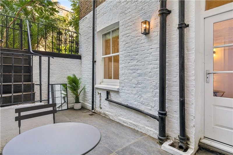 Nevern Square, London, SW5