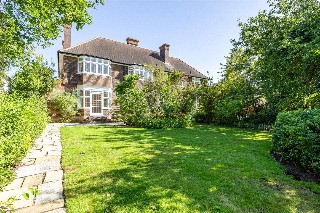 Westmead, London, SW15