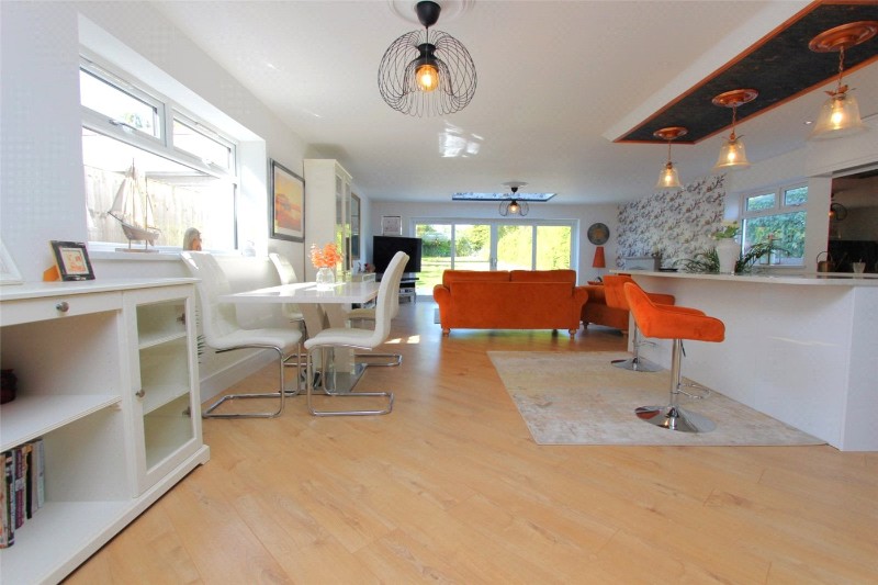 Trinity Road, Rayleigh, Essex, SS6