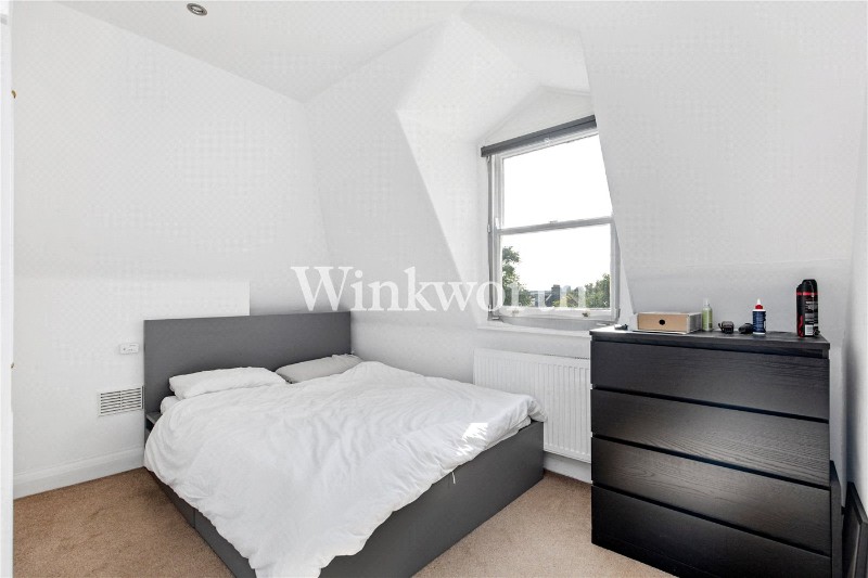 Queens Drive, London, N4