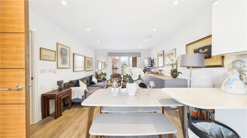 Ashridge Close, Finchley, London, N3