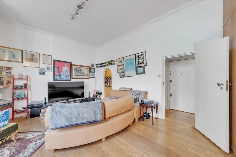 Sutherland Avenue, London, W9