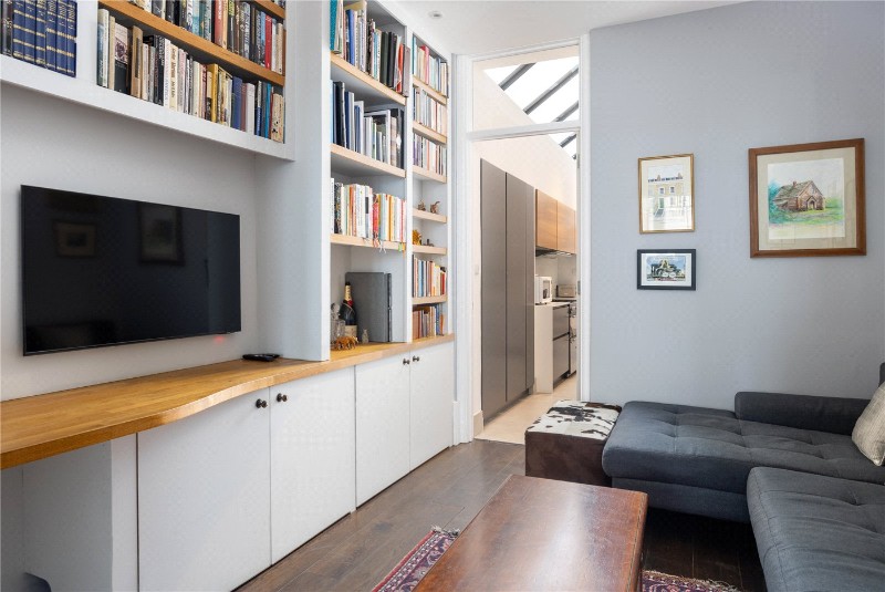 Chelverton Road, London, SW15