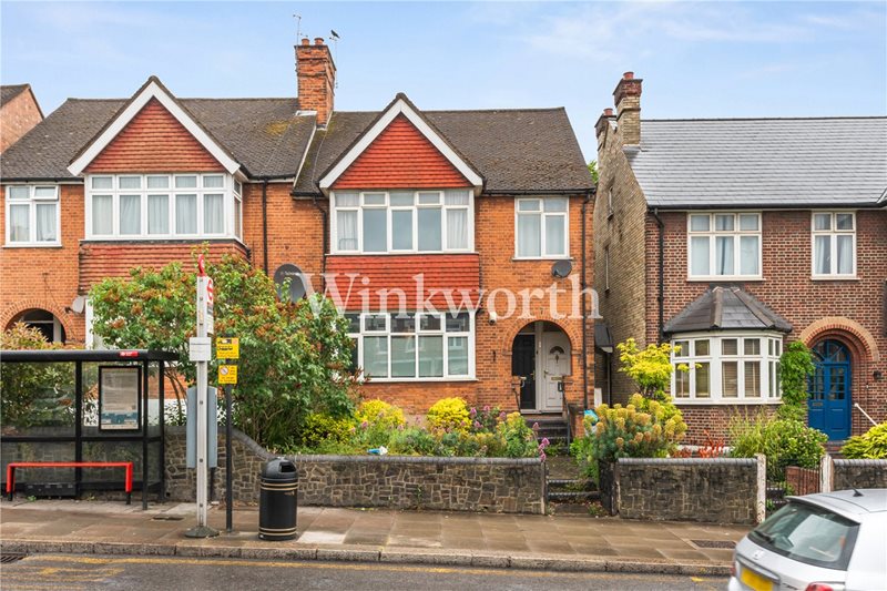 Brownlow Road, London, N11