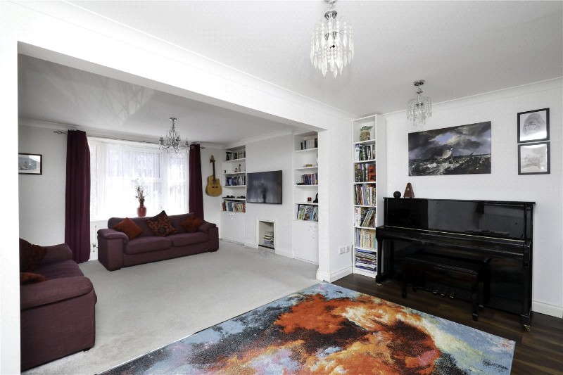 Saxon Drive, London, W3