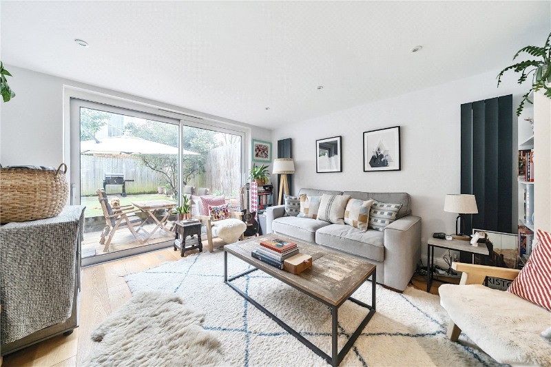 Montrose Way, London, SE23