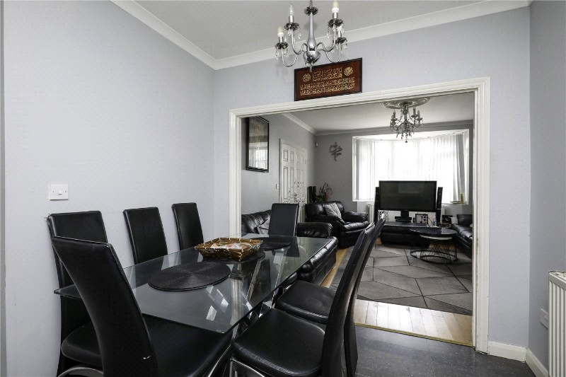 St. Dunstans Avenue, London, W3