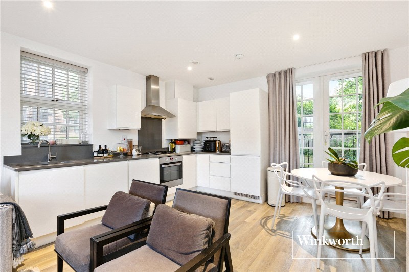 Collison Avenue, Barnet, EN5