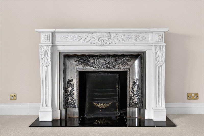 Russell Road, Shepperton, Surrey, TW17