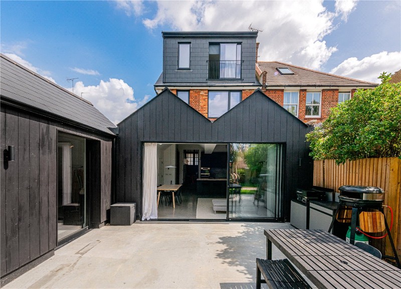 Kings Road, London, NW10