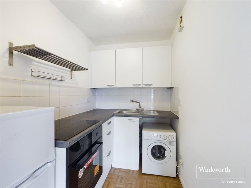 Rowe Court, Grovelands Road, Reading, Berkshire, RG30