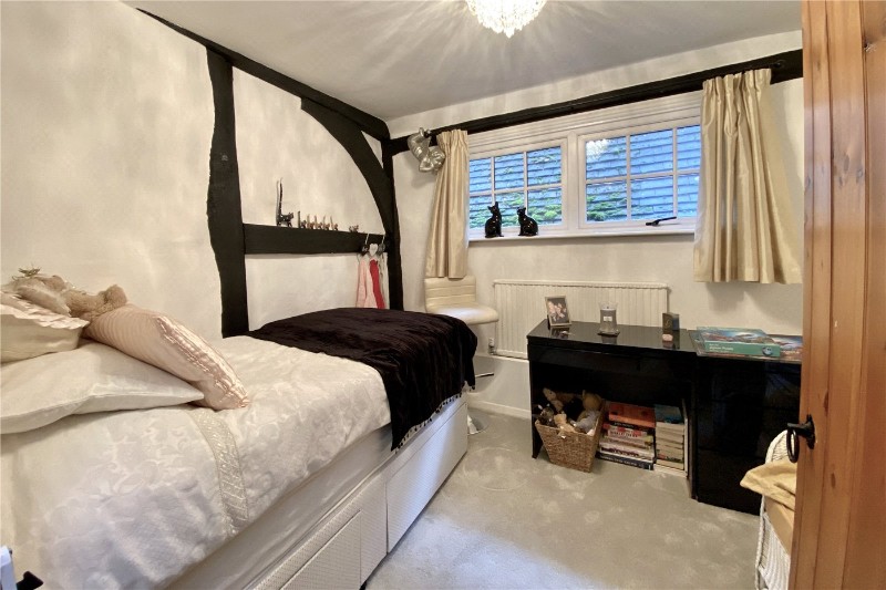 Wycombe End, Beaconsfield, HP9