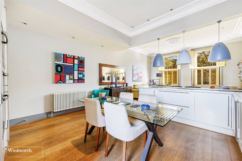 Chiswick High Road, London, W4