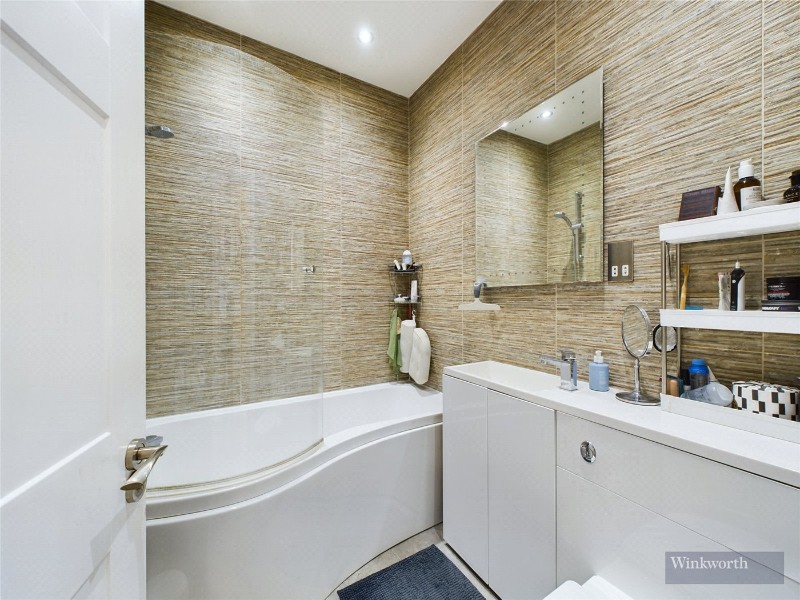 Uxbridge Road, Kingston upon Thames, KT1