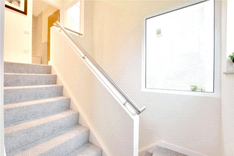 Hedgley Mews, Lee, London, SE12