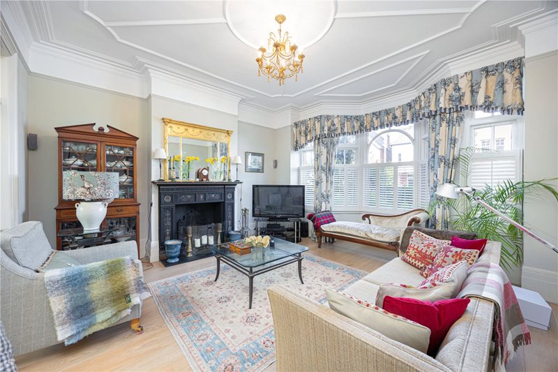 Holmbush Road, London, SW15