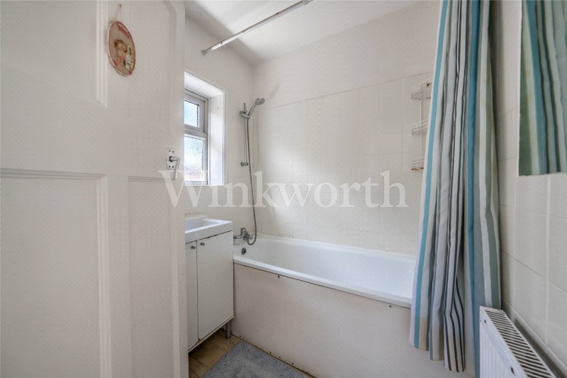 Cleveland Gardens, London, NW2