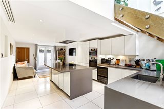 Montpelier Place, London, SW7