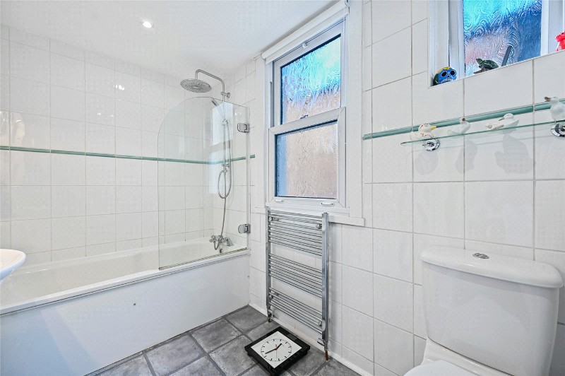 Bloemfontein Road, London, W12