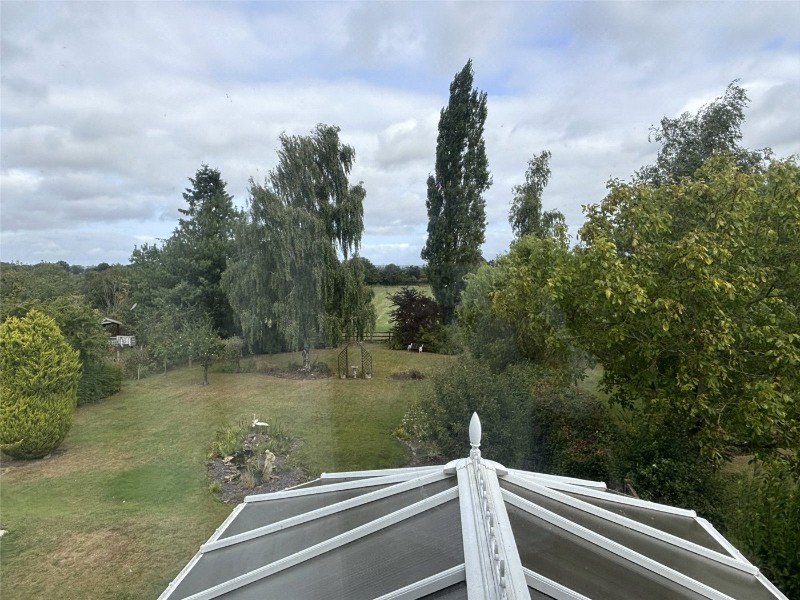 High Street, Worton, Devizes, Wiltshire, SN10