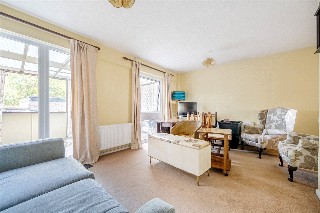 Arthur Close, Farnham, United Kingdom, GU9