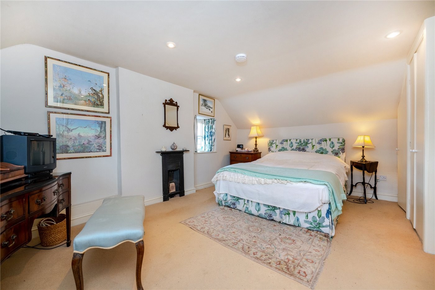 4 bedroom property for sale in West Street, Barkston, Grantham, NG32