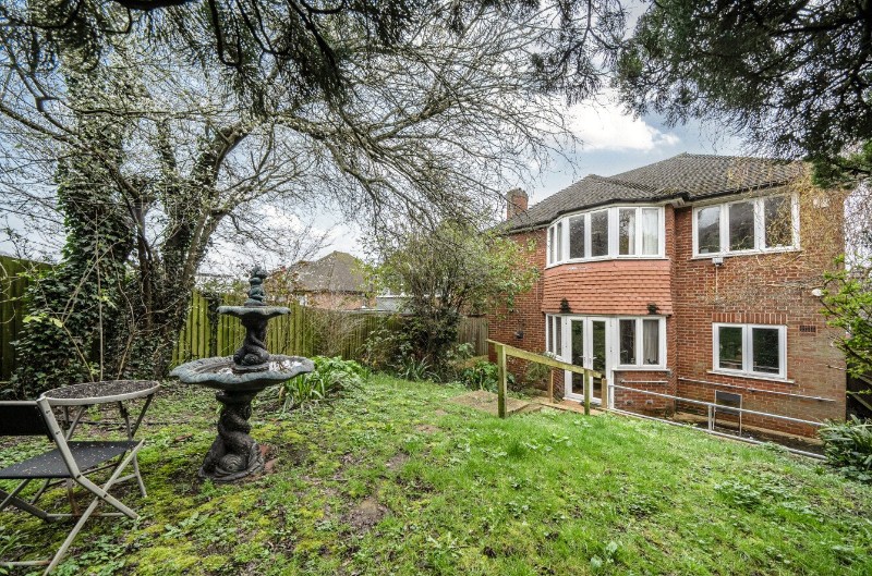 Waddington Way, London, SE19