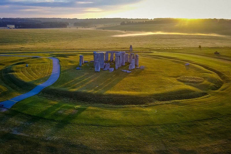7_STONEHENGE_LANDSCAPE_WILTSHIRE