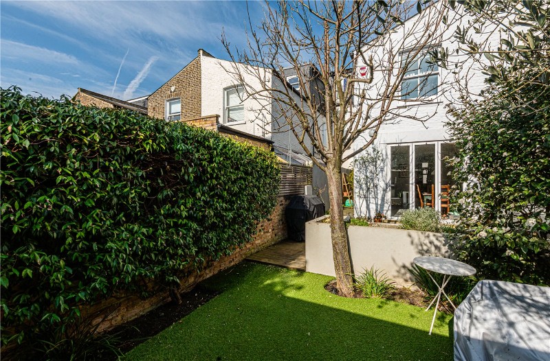 Leighton Gardens, London, NW10