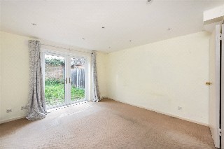 Riverside Close, London, E5