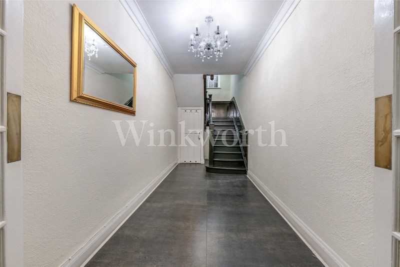 Finchley Road, London, NW11