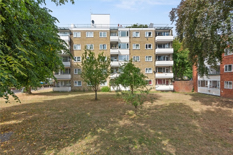 Highbury Quadrant, London, N5