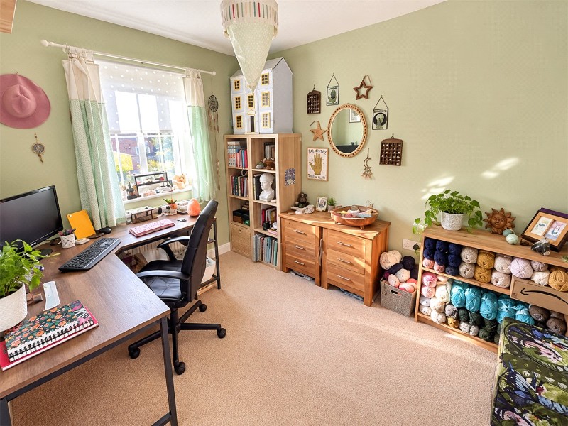 Ascot Close, Bourne, Lincolnshire, PE10