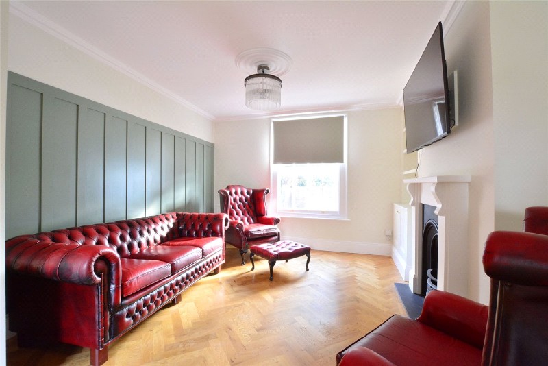 Lizban Street, London, SE3