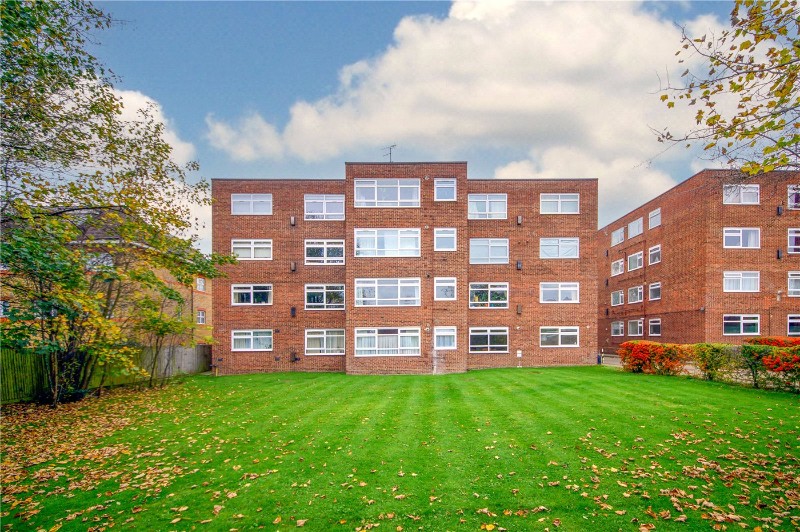 Etchingham Park Road, Finchley, London, N3