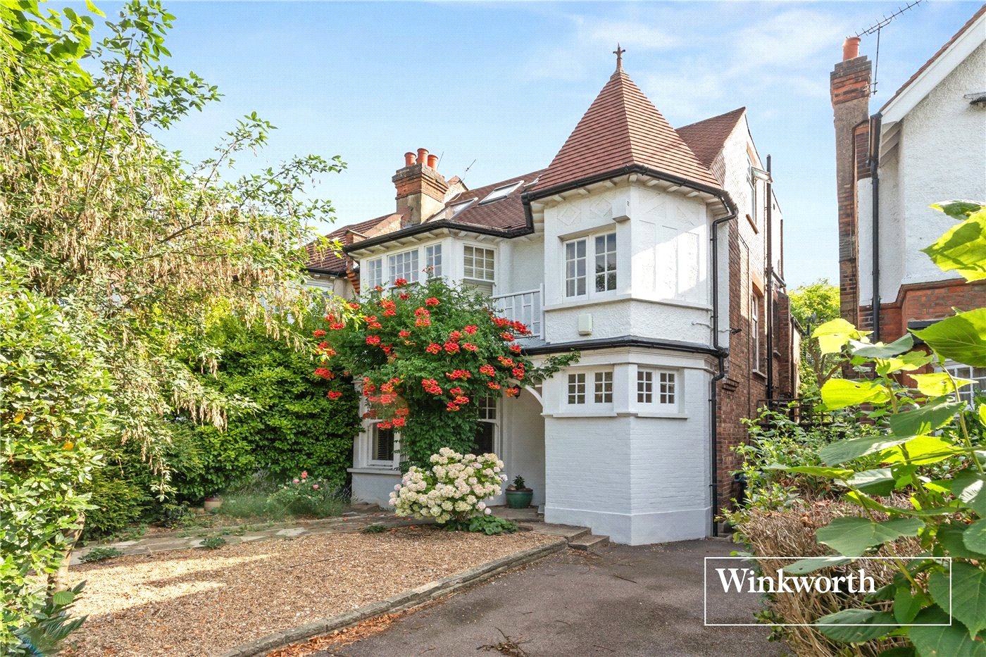 Etchingham Park Road, Finchley, London, N3