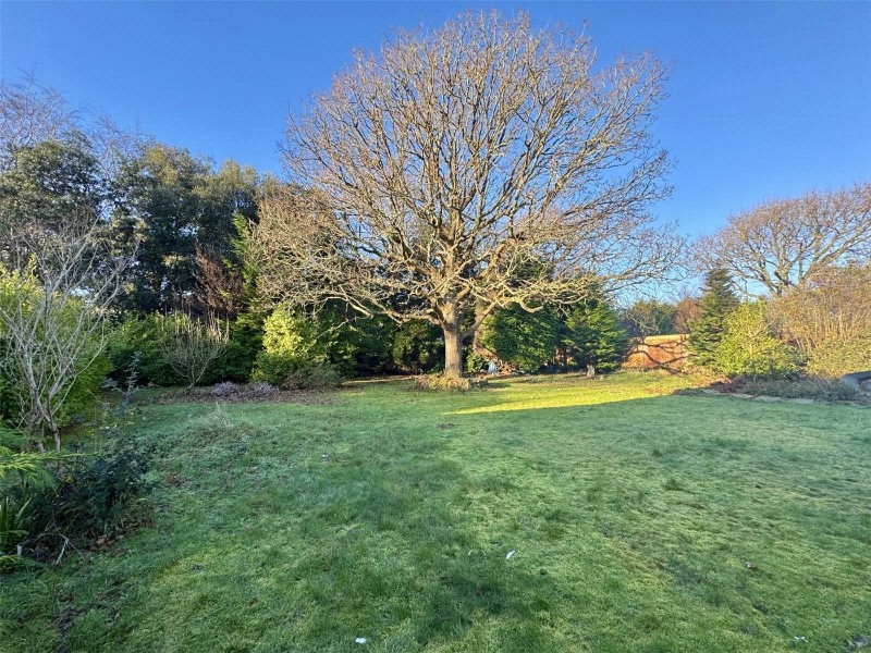 Shorefield Way, Milford on Sea, Lymington, Hampshire, SO41