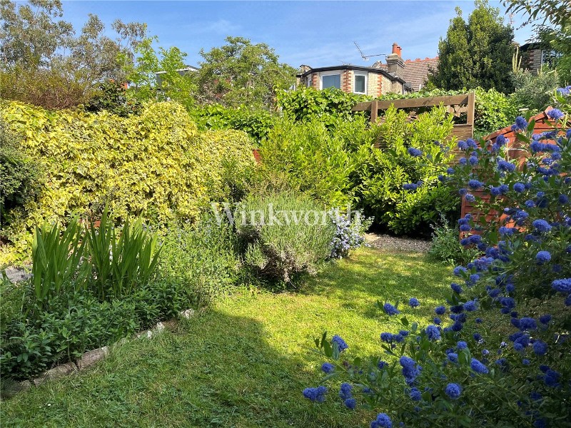 Woodside Road, London, N22