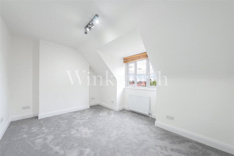 Ravenscroft Avenue, London, NW11