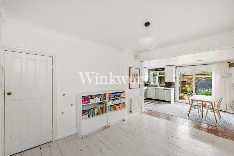 Rosebery Avenue, London, N17