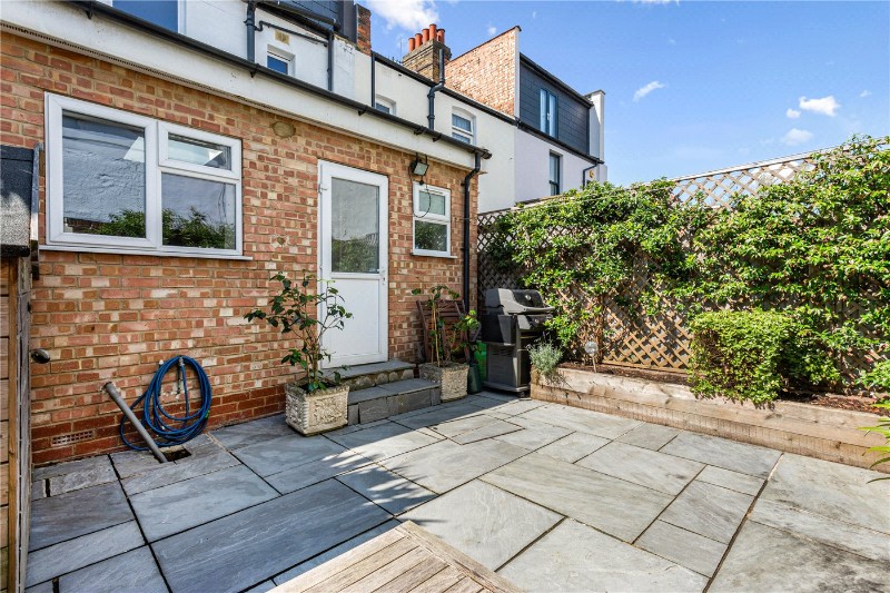 Broadwater Road, London, SW17
