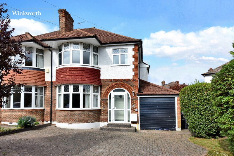 Leyfield, Worcester Park, KT4