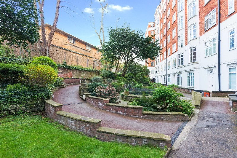 Grove End Gardens, Grove End Road, St John's Wood, London, NW8
