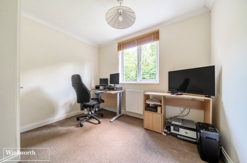 Gainsborough Road, Basingstoke, Hampshire, RG21