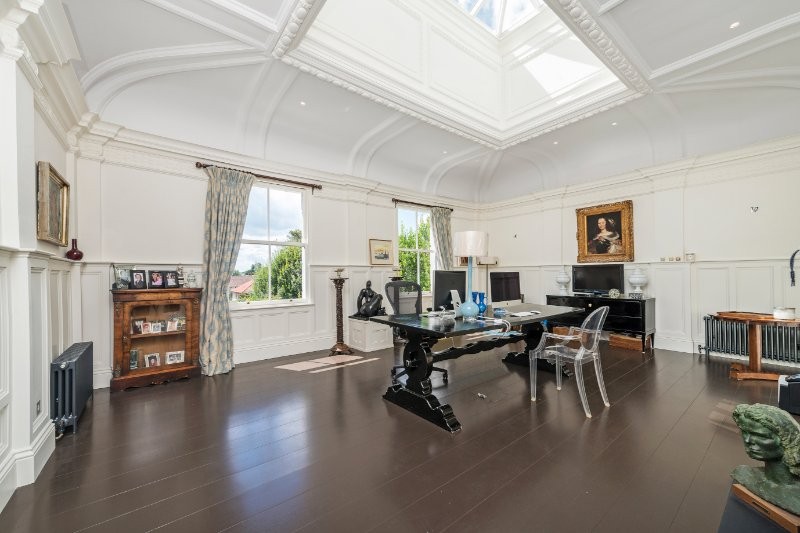 Lonsdale Road, Barnes, London, SW13